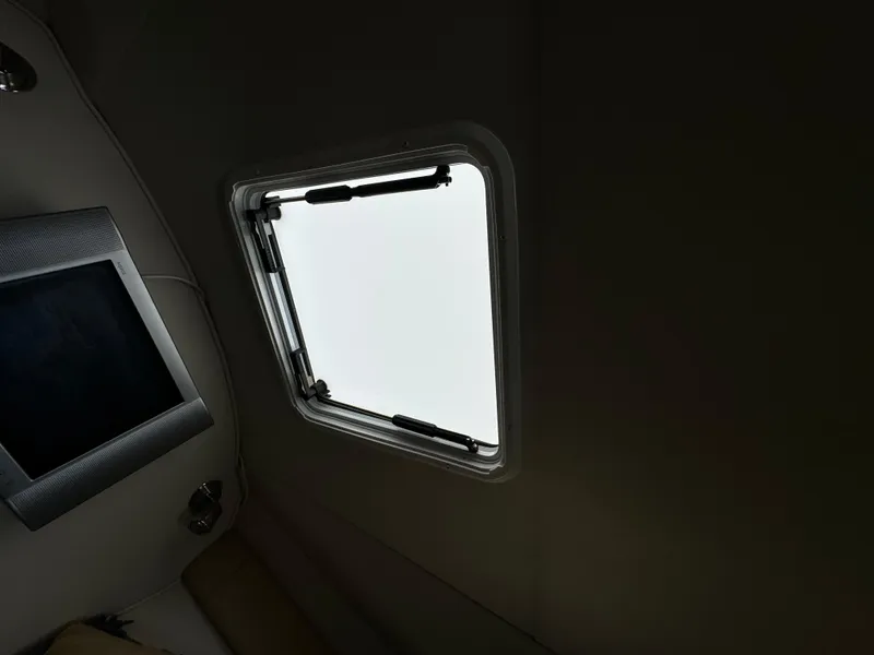 Slide: The Image of Larson 330 2004 - 55