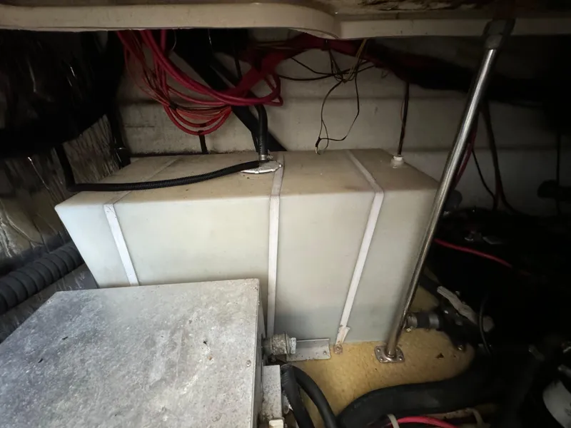 Slide: The Image of Larson 330 2004 - 56