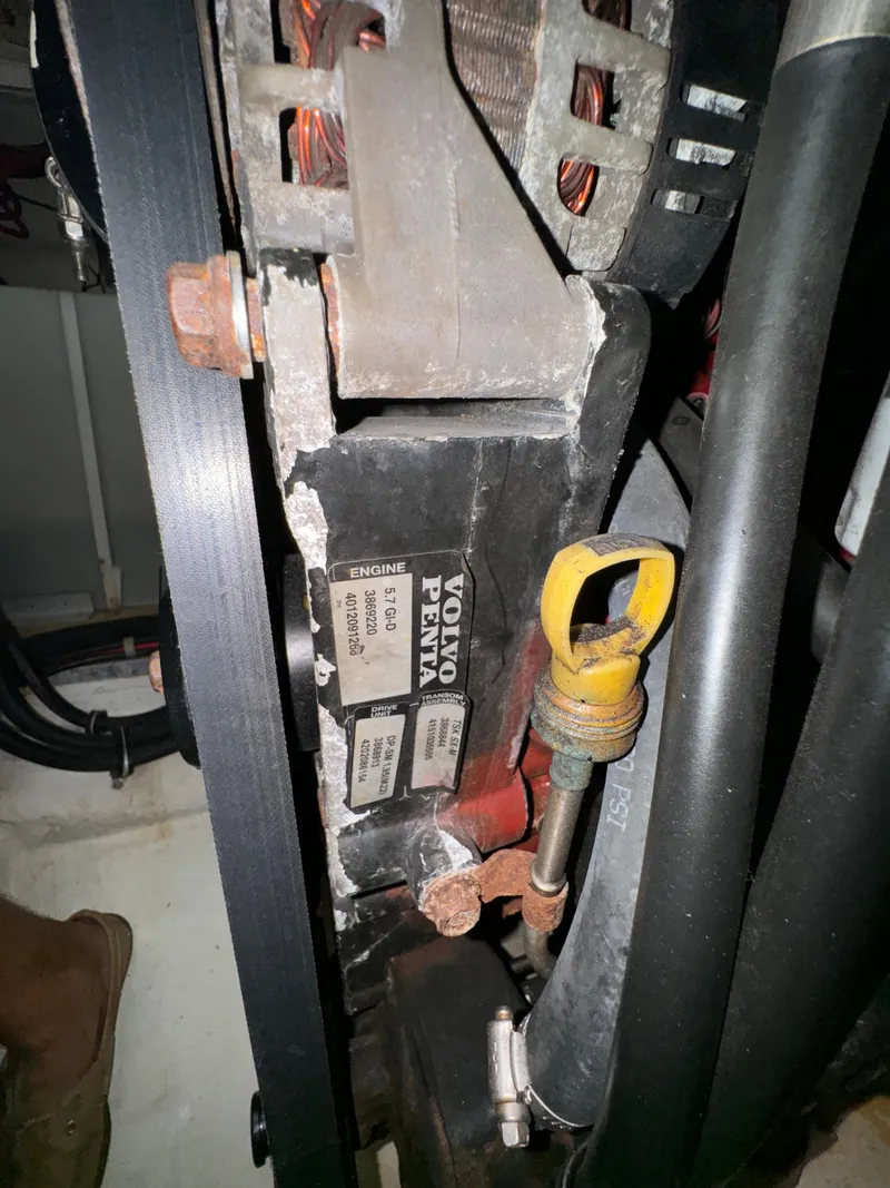 Slide: The Image of Larson 330 2004 - 60