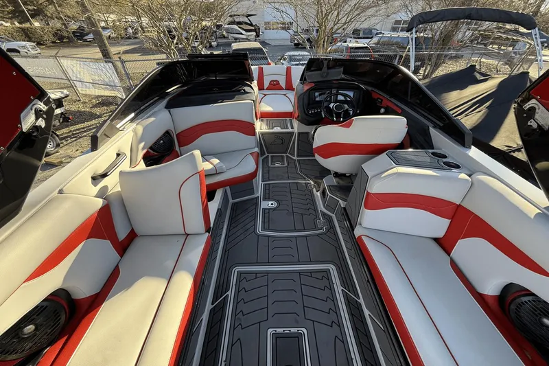 Slide: The Image of Centurion Ri257 2018 - 28