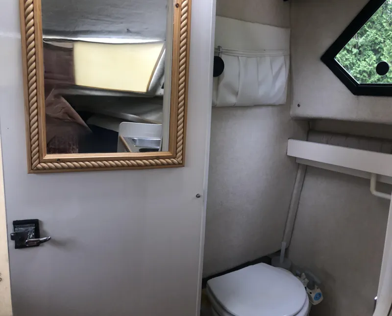 Slide: The Image of Bayliner 2452 Ciera Express 1997 - 55