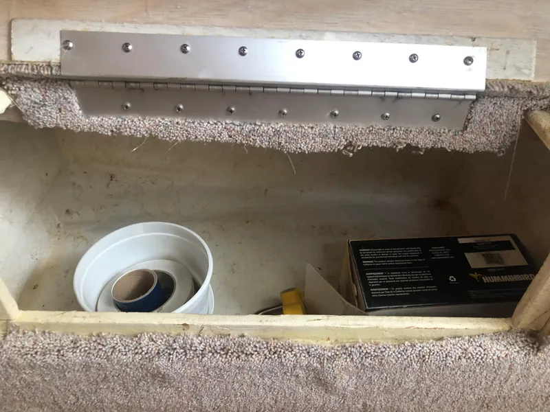 Slide: The Image of Bayliner 2452 Ciera Express 1997 - 62