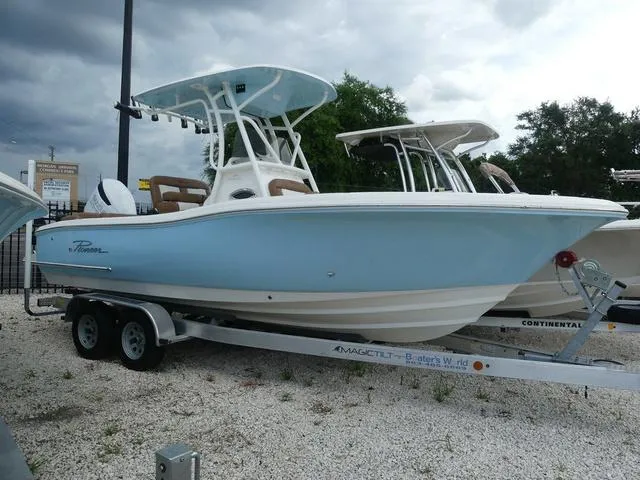 Slide: The Image of Close-up of 2025 Pioneer Islander 222 boat model nameplate. - 5