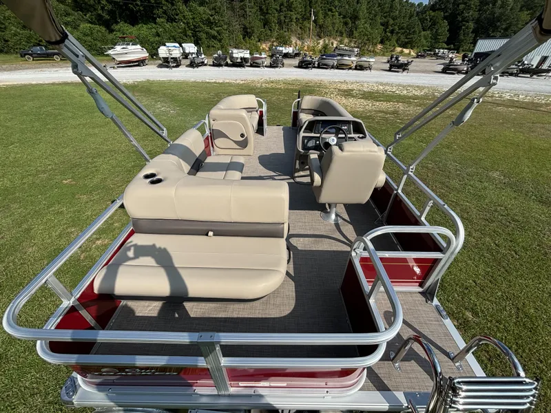 Slide: The Image of Sun Tracker Party Barge 18 DLX 2024 - 4