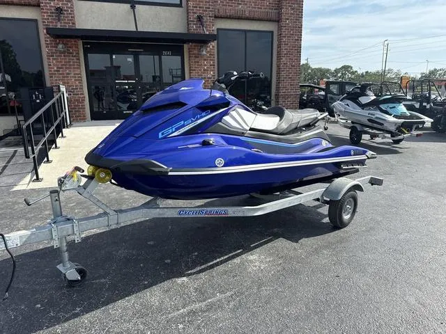 Slide: The Image of Yamaha GP SVHO-RACING BLUE 2024 - 3