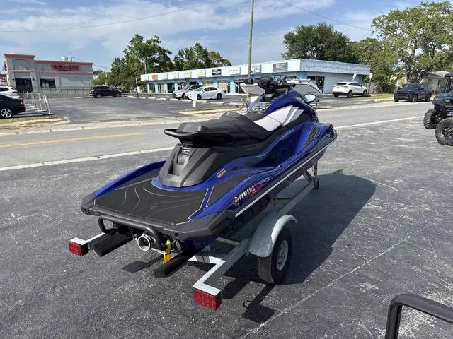 Slide: The Image of Yamaha GP SVHO-RACING BLUE 2024 - 8