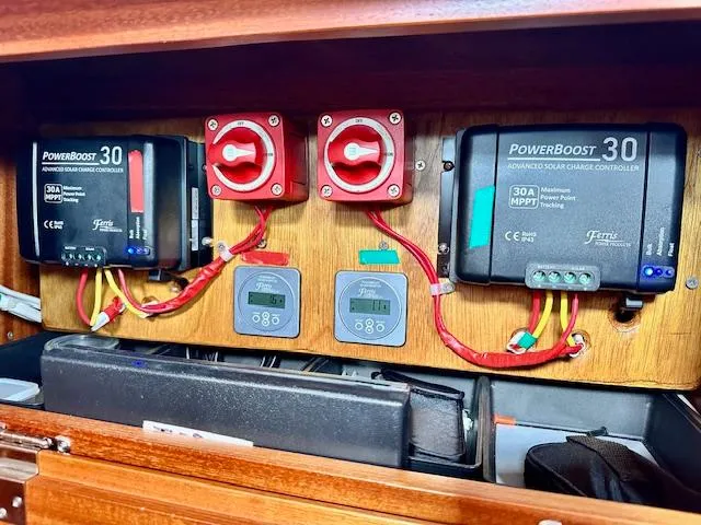 Slide: The Image of PowerBoost 30 solar charge controllers in a 2002 Vilm 116 yacht. - 31