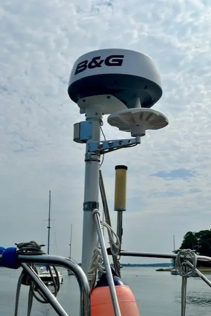 Slide: The Image of B&G marine radar on Vilm 116 sailboat, 2002 model, with cloudy sky background. - 42