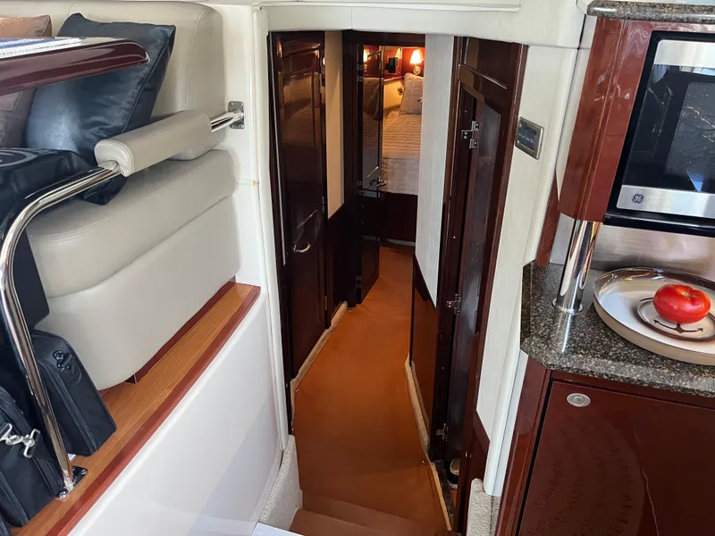 Slide: The Image of Sea Ray 52 Sedan Bridge 2007 - 59