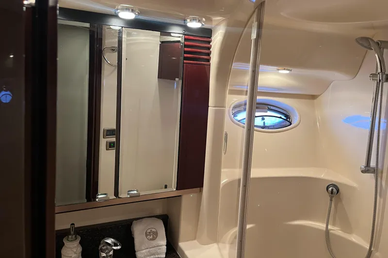 Slide: The Image of Sea Ray 52 Sedan Bridge 2007 - 67