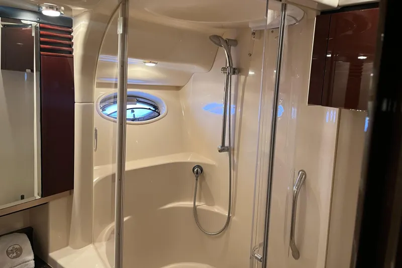 Slide: The Image of Sea Ray 52 Sedan Bridge 2007 - 68