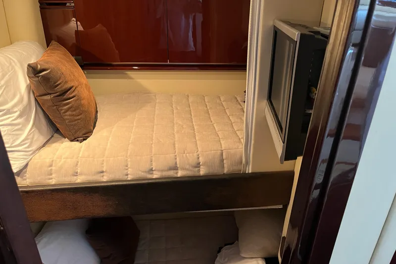 Slide: The Image of Sea Ray 52 Sedan Bridge 2007 - 75