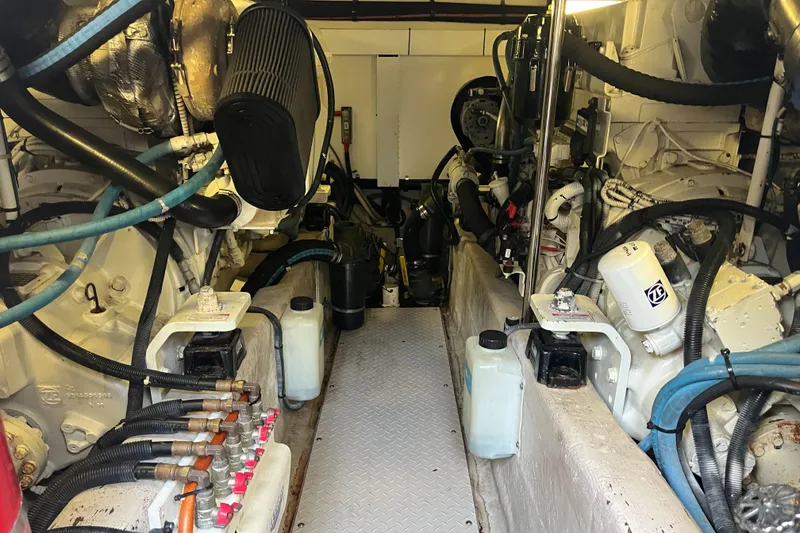 Slide: The Image of Sea Ray 52 Sedan Bridge 2007 - 76