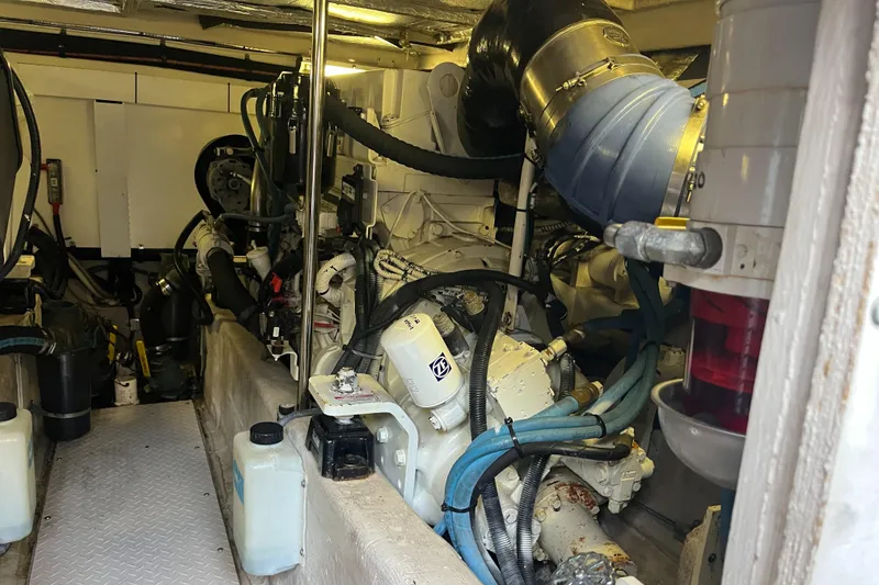 Slide: The Image of Sea Ray 52 Sedan Bridge 2007 - 77