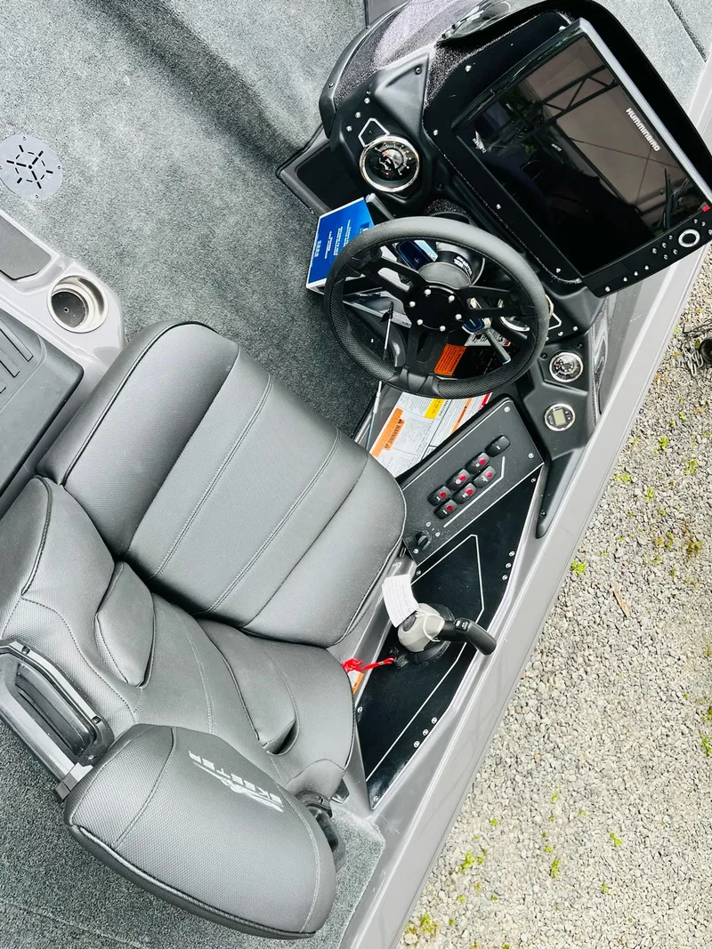 Slide: The Image of Skeeter ZXR 21 2025 - 22