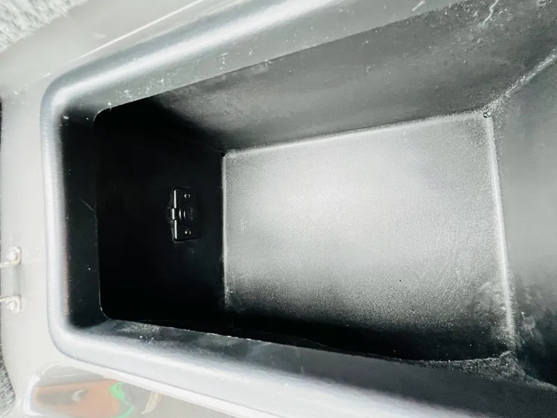 Slide: The Image of Skeeter ZXR 21 2025 - 25