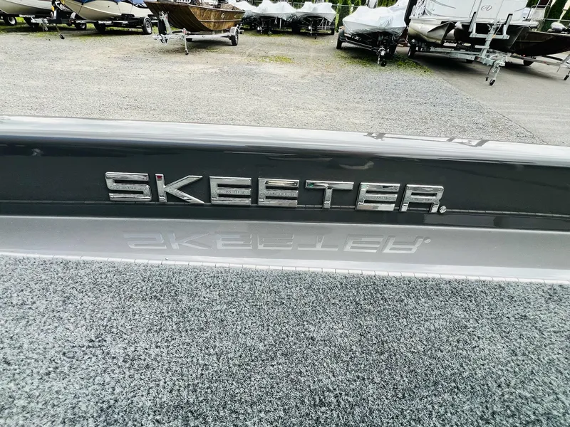 Slide: The Image of Skeeter ZXR 21 2025 - 27