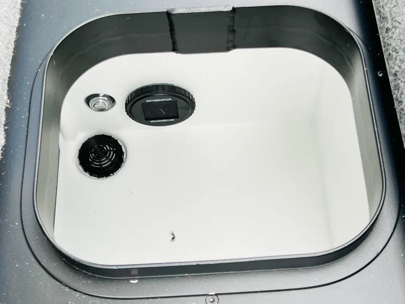 Slide: The Image of Skeeter ZXR 21 2025 - 37