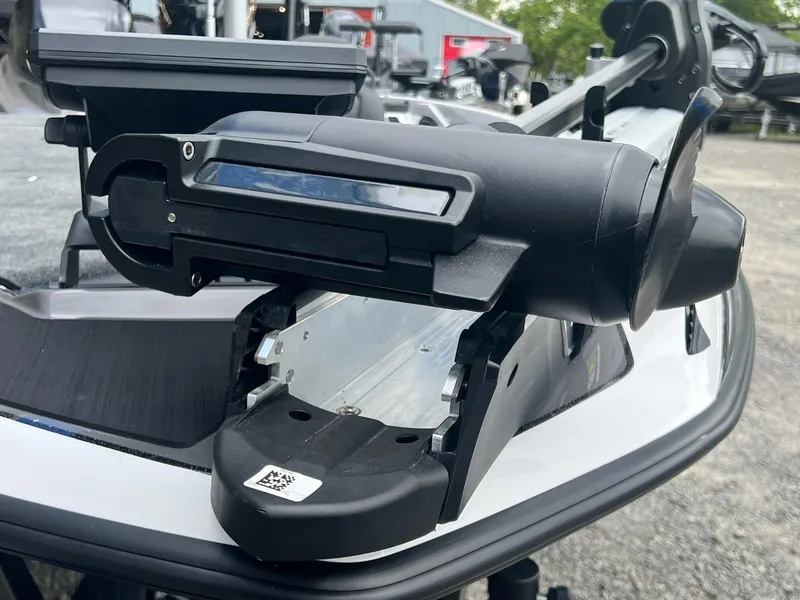 Slide: The Image of Skeeter ZXR20 2025 - 19