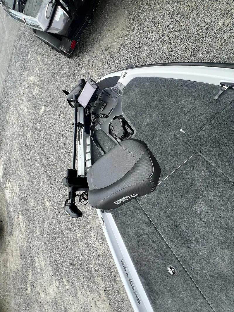 Slide: The Image of Skeeter ZXR20 2025 - 22