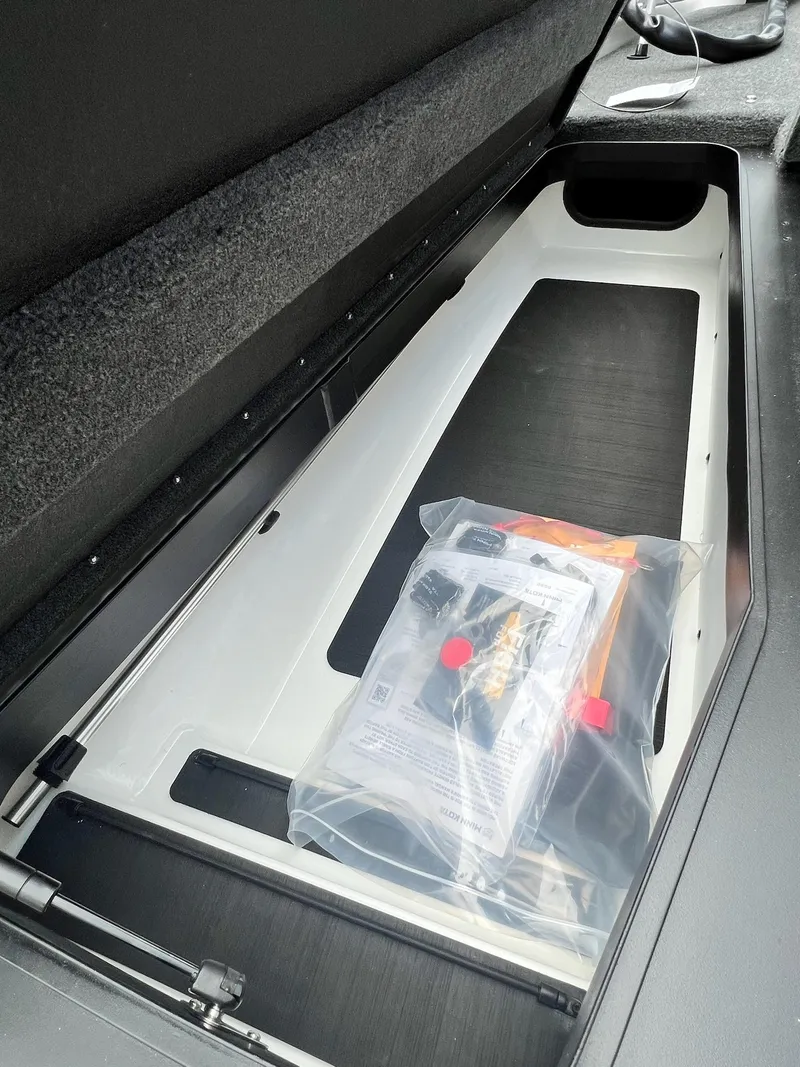 Slide: The Image of Skeeter ZXR20 2025 - 29