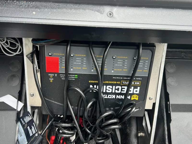 Slide: The Image of Skeeter ZXR20 2025 - 3