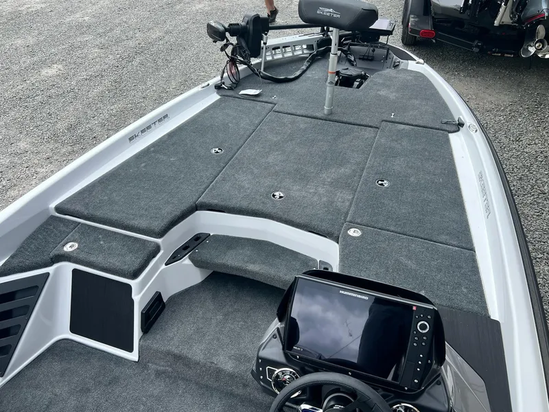 Slide: The Image of Skeeter ZXR20 2025 - 36