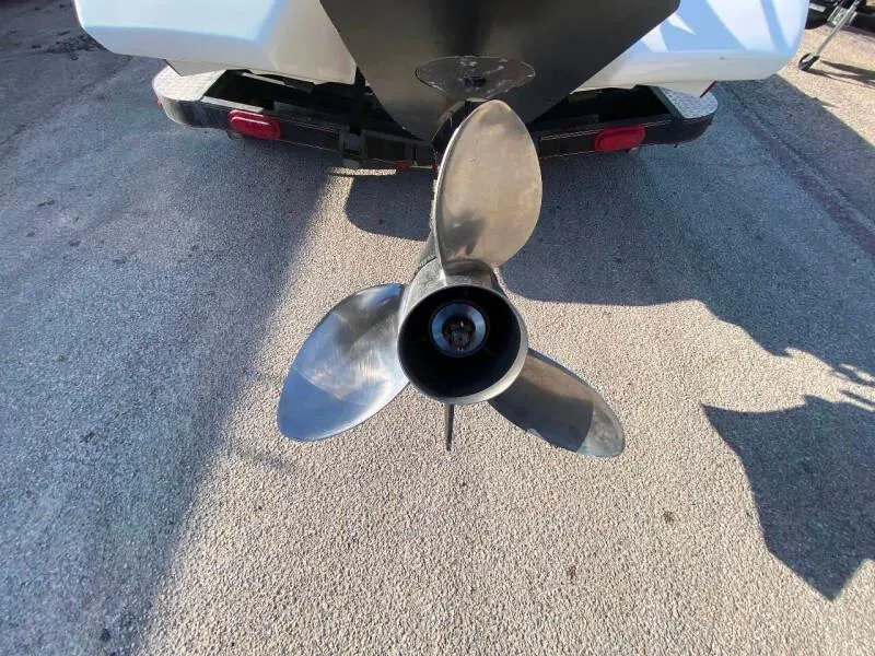 Slide: The Image of 2016 Skeeter ZX 250 boat propeller and rear view. - 51