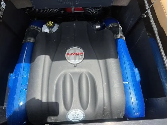 Slide: The Image of MasterCraft NXT24 2022 - 19