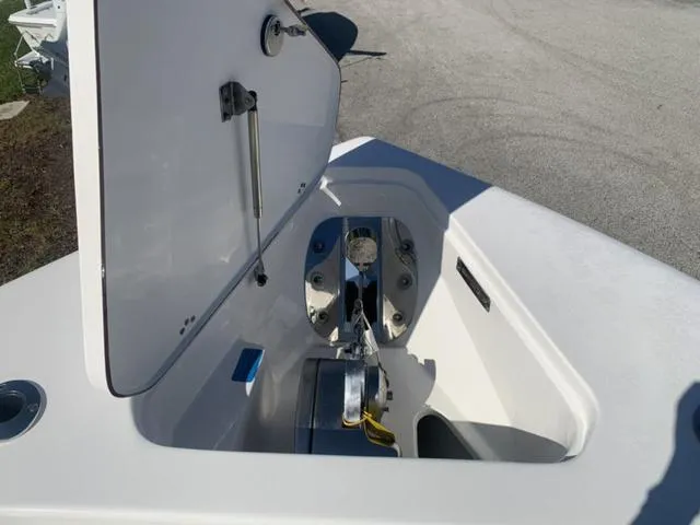 Slide: The Image of Sea Pro 262 CC 2024 - 51