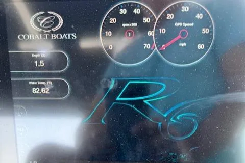 Slide: The Image of Cobalt R6 Surf 2022 dashboard showing depth, water temperature, RPM, and GPS speed. - 17