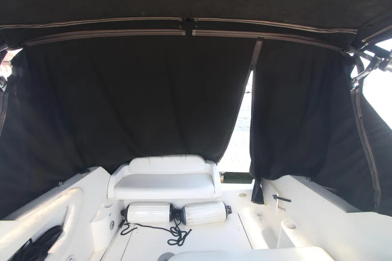 Slide: The Image of Wellcraft 2600 Martinique 2000 - 14