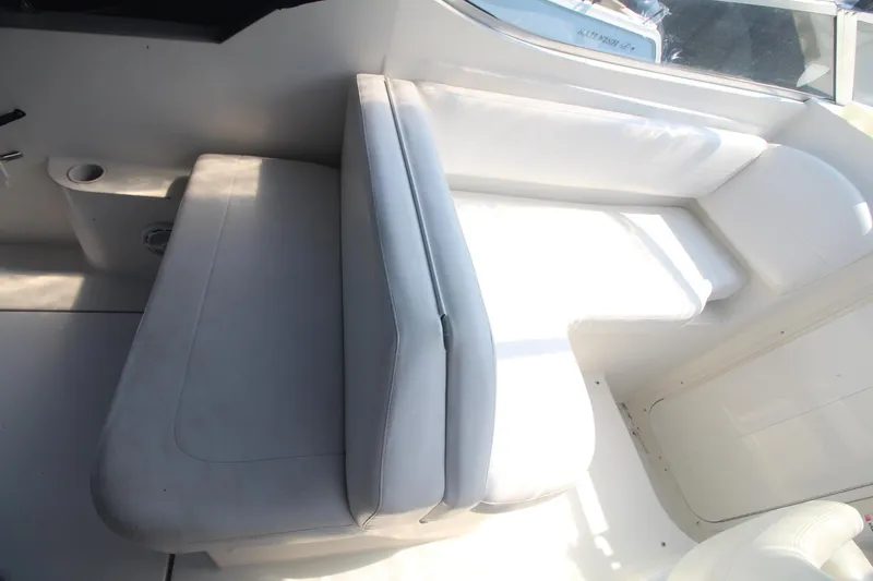 Slide: The Image of Wellcraft 2600 Martinique 2000 - 16