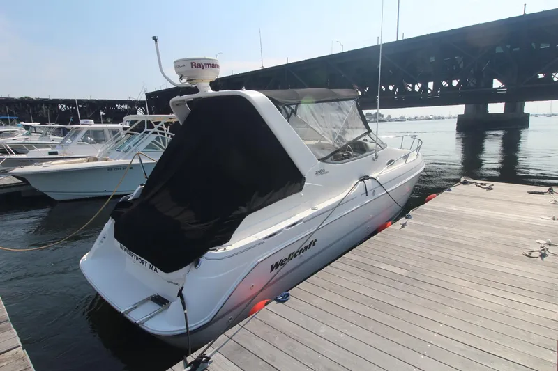 Slide: The Image of Wellcraft 2600 Martinique 2000 - 6