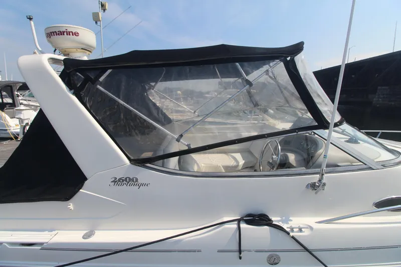 Slide: The Image of Wellcraft 2600 Martinique 2000 - 7