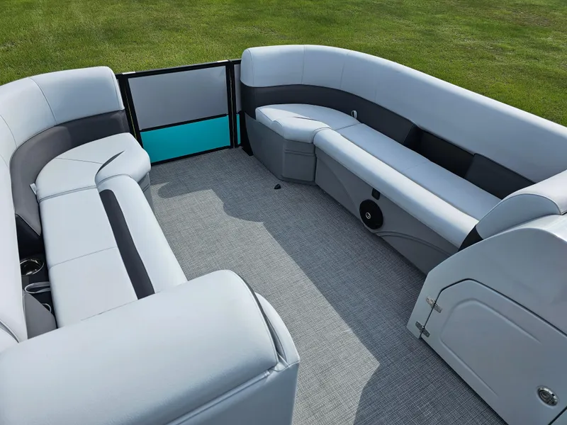 Slide: The Image of 2025 Bentley Legacy 243 Navigator Tritoon (Sport 3) - 20
