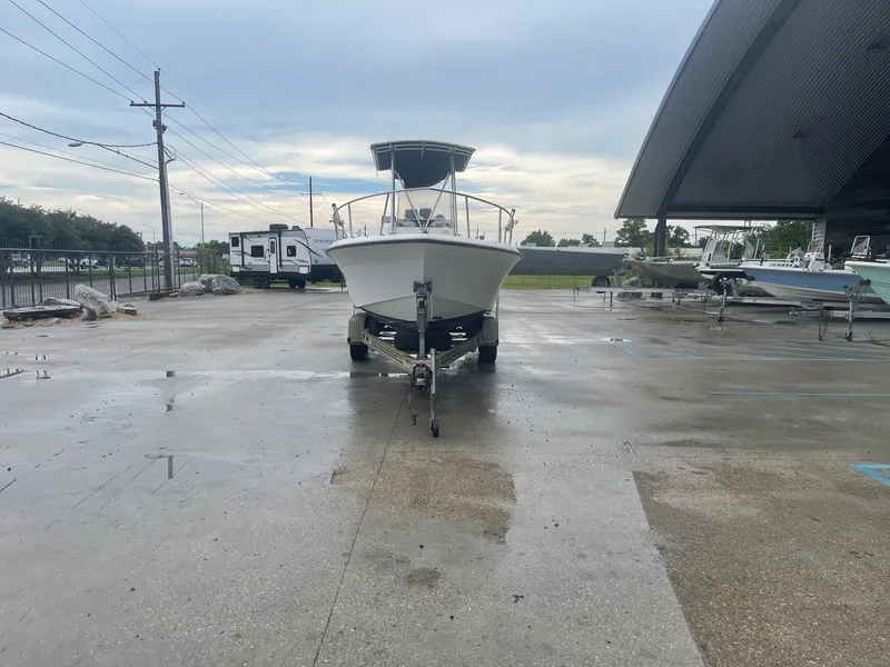 Slide: The Image of 2000 Hydra-Sports 212 Seahorse boat on trailer in outdoor lot. - 3