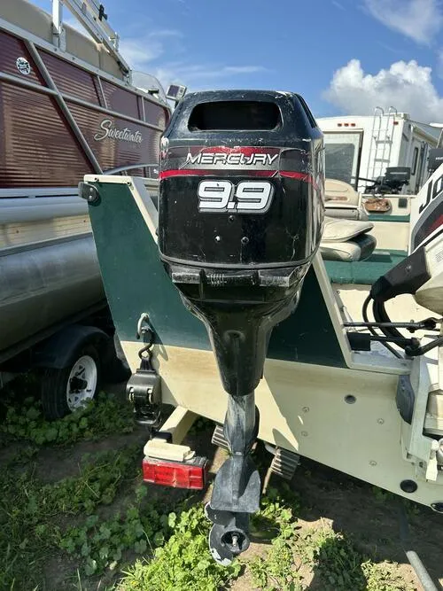 Slide: The Image of Crestliner 1750 Fish Hawk 1997 - 5