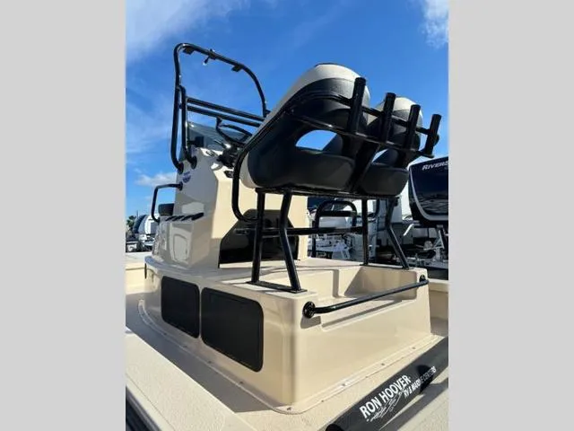 Slide: The Image of Majek M2 ILLUSION 2024 - 10