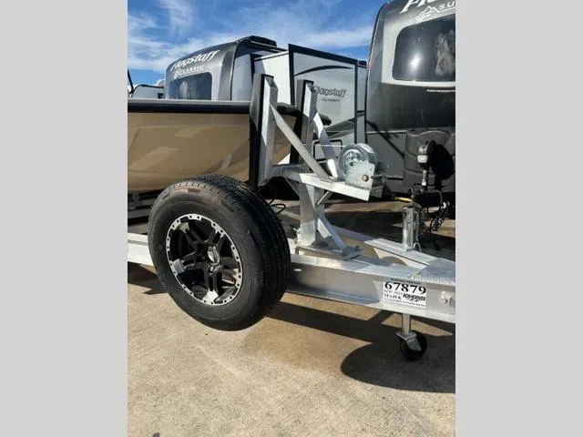 Slide: The Image of Majek M2 ILLUSION 2024 - 14