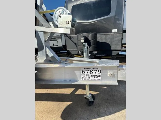 Slide: The Image of Majek M2 ILLUSION 2024 - 15