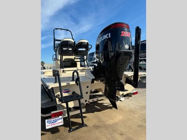 Slide: The Image of Majek M2 ILLUSION 2024 - 3