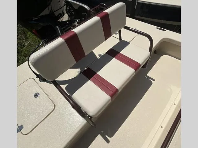 Slide: The Image of Majek M2 ILLUSION 2024 - 10