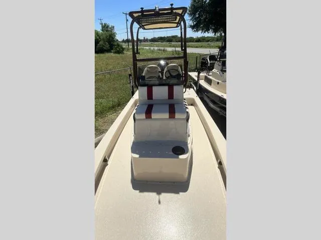 Slide: The Image of Majek M2 ILLUSION 2024 - 6