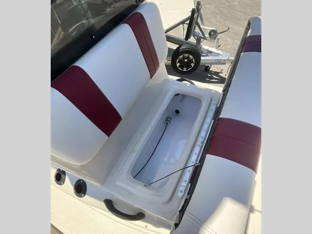 Slide: The Image of Majek M2 ILLUSION 2024 - 7