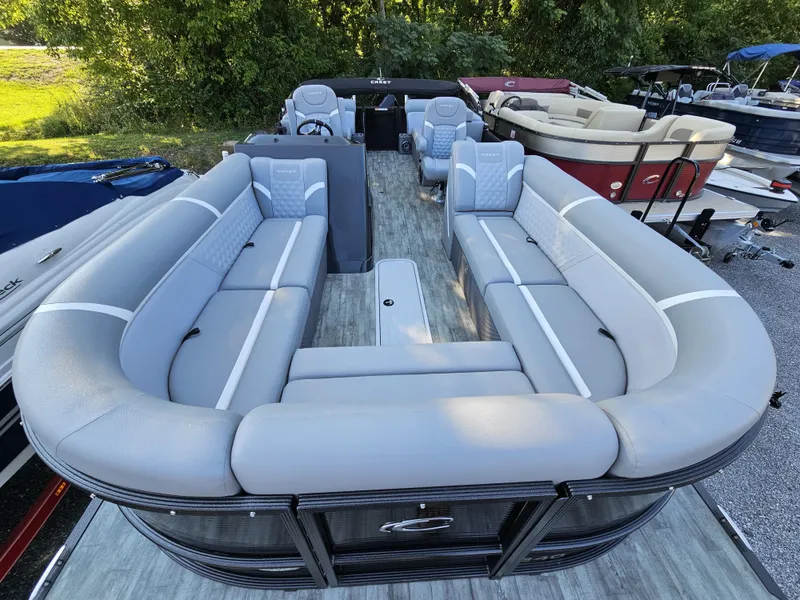 Slide: The Image of Crest Classic Platinum 240SLC CPT DLX 2023 - 10