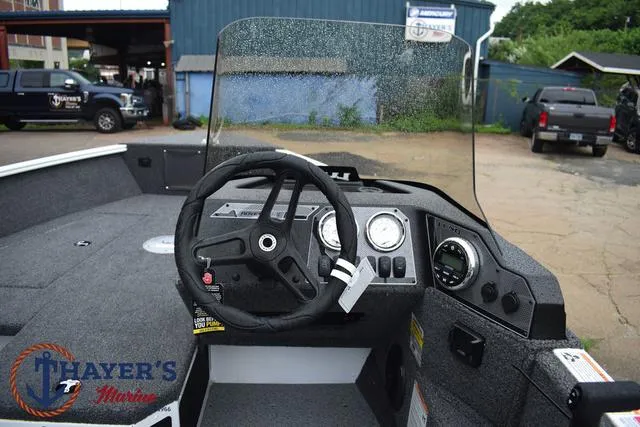 Slide: The Image of Lund 1775 Adventure SS 2025 - 25