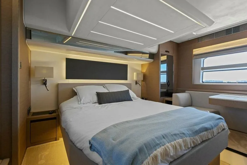 Slide: The Image of Master Stateroom - 22