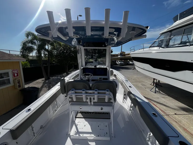 Slide: The Image of Sportsman Heritage 231 Center Console 2024 - 10