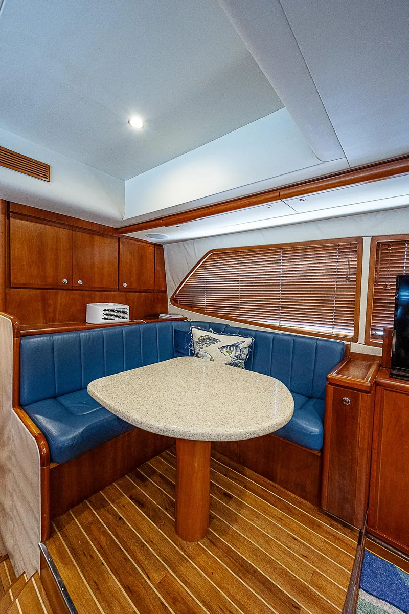 Slide: The Image of Bertram 450 Convertible 2005 - 53